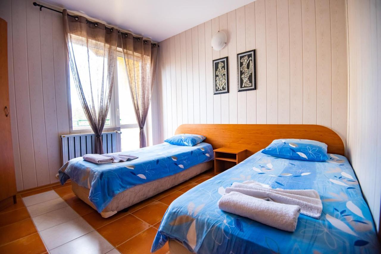 Nadezhda Aparthotel Razlog Exterior foto