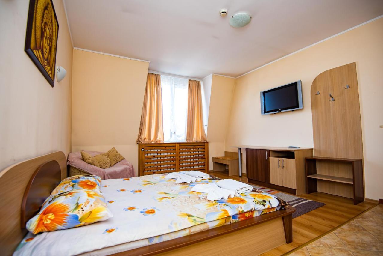 Nadezhda Aparthotel Razlog Exterior foto