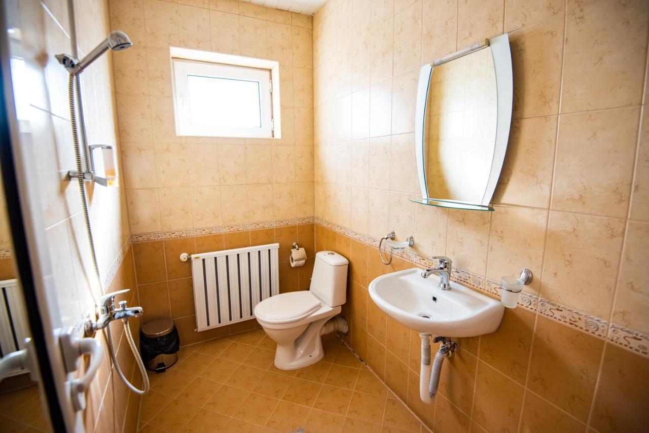 Nadezhda Aparthotel Razlog Exterior foto